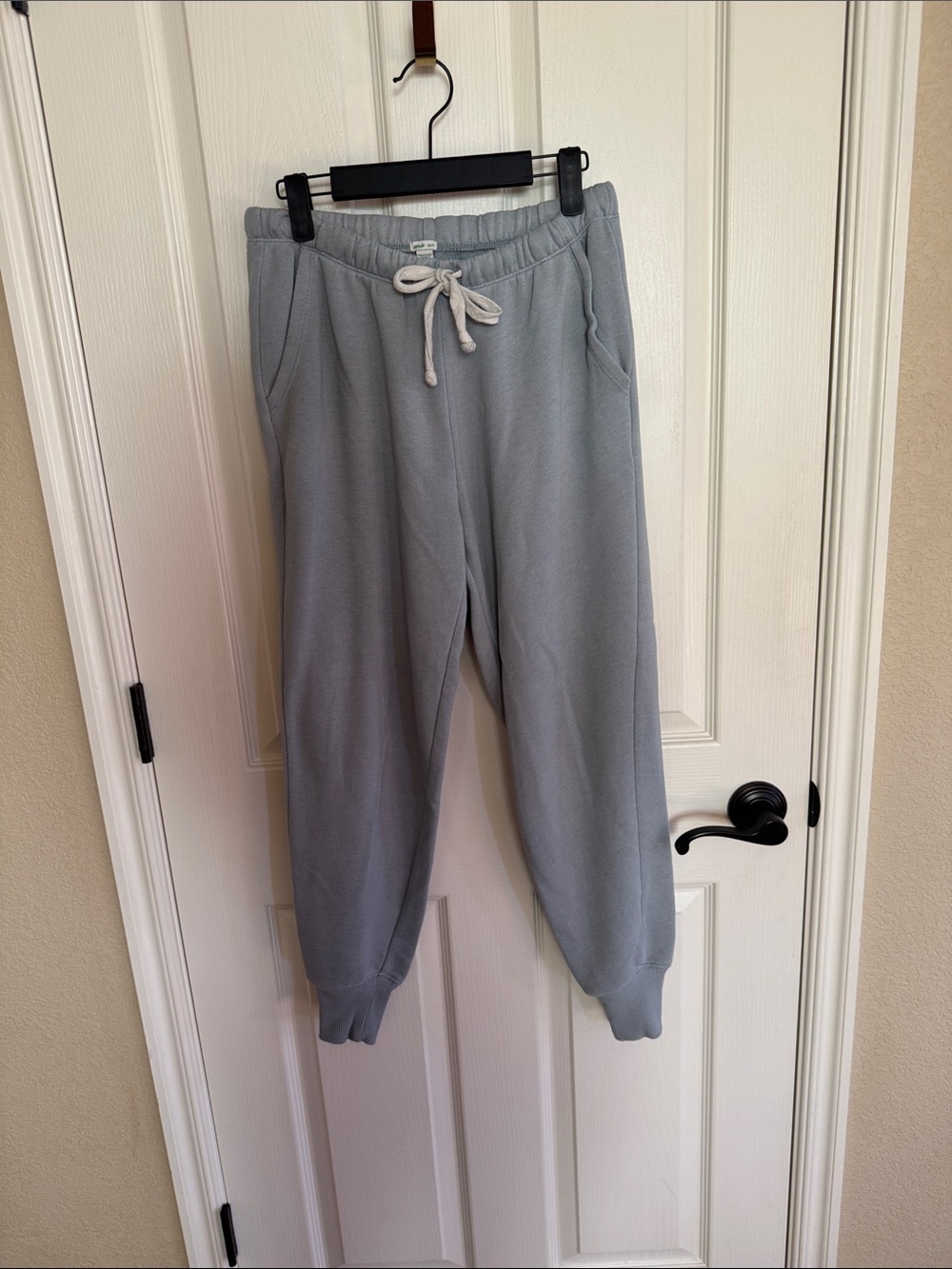 Aerie drawstring joggers size XS slate color. Good condition.